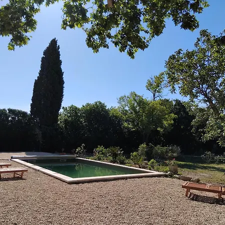 Ancien Couvent Avec Piscine Entre Alpilles Et Camargue Pour 10 Personnes 阿爾勒